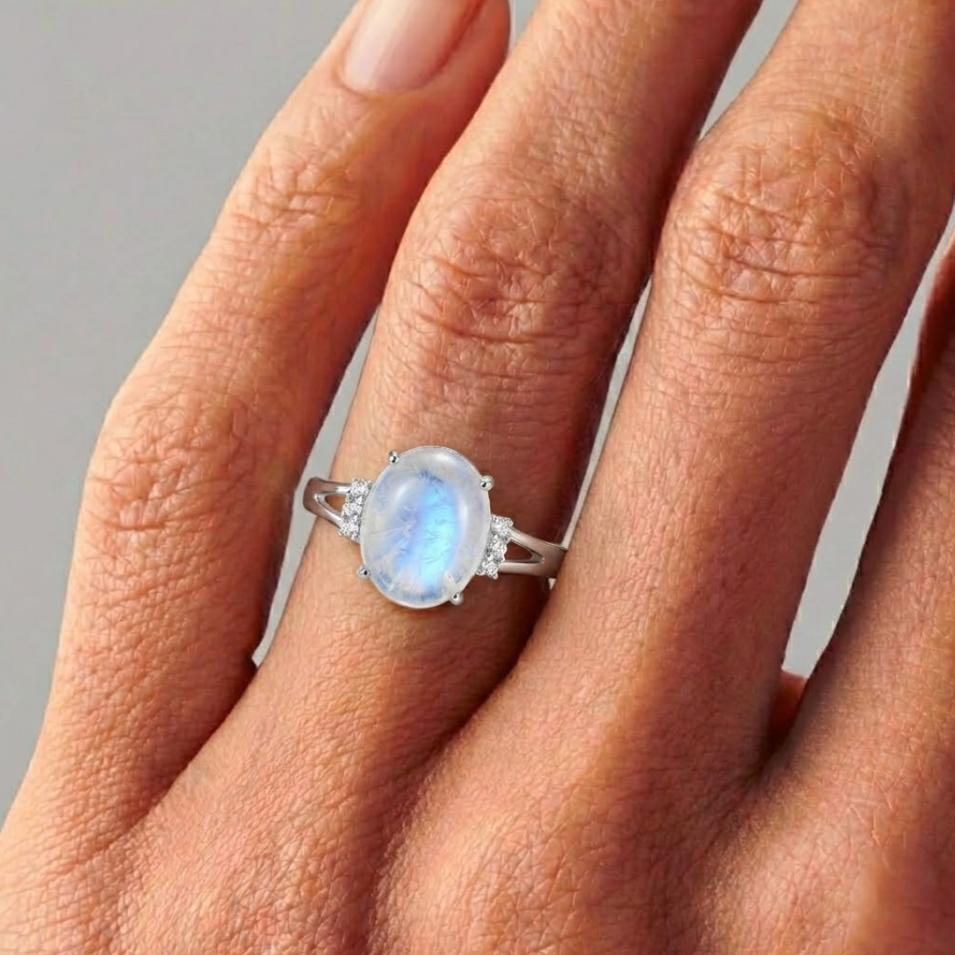 Bague Ajustable "Clarté Lunaire" en Pierre de Lune